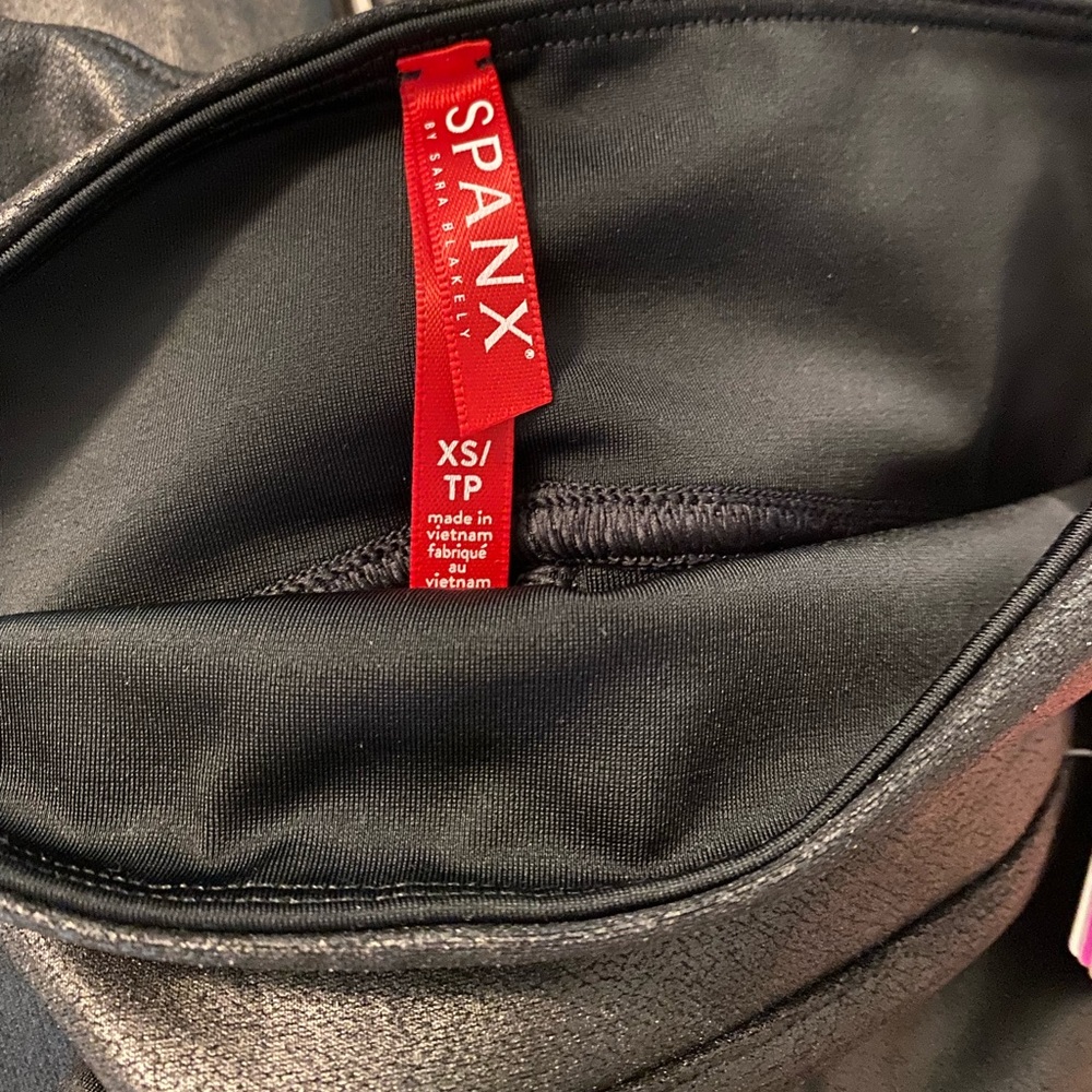 NEW Spanx Faux Leather Leggings XS - Picture 7 of 10
